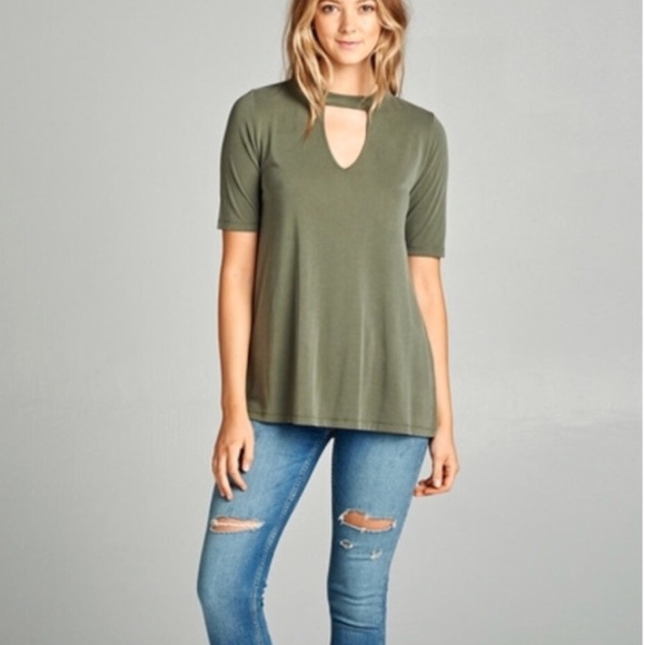 Last 1✨🆕Faith Olive Green Choker Top Tee Shirt - Picture 2 of 5